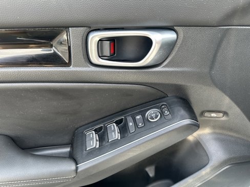 Used 2024 Honda Civic Touring image 7