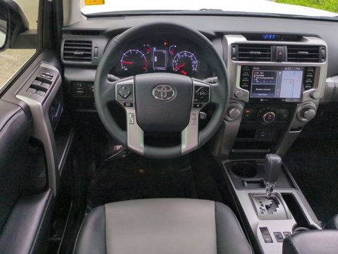 Used 2021 Toyota 4Runner SR5 Premium image 14