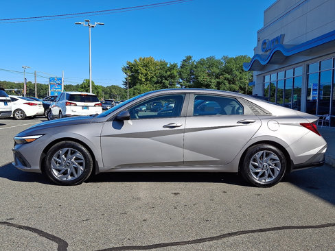 Used 2024 Hyundai Elantra SEL image 7
