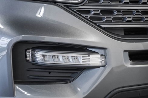 Used 2022 Ford Explorer XLT w/ Equipment Group 202A image 18