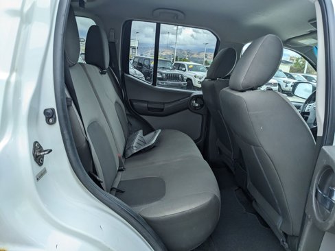 Used 2014 Nissan Xterra S image 17