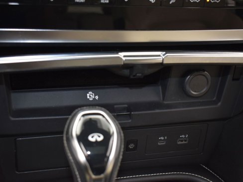 Used 2022 INFINITI QX80 Premium Select w/ All-Season Package image 12
