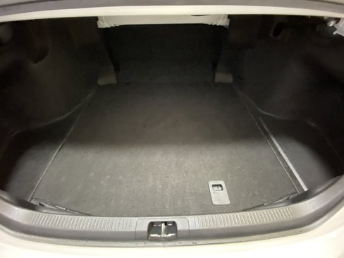 Used 2025 Toyota Camry SE image 31