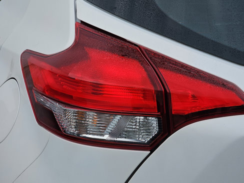 Used 2020 Nissan Kicks SR image 7