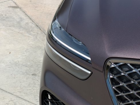 Certified 2023 Genesis GV70 2.5T w/ Sport Prestige Package image 7