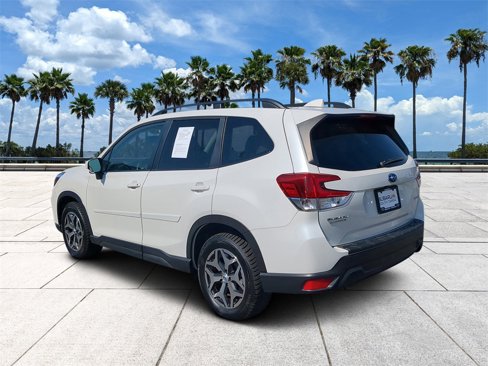 Used 2021 Subaru Forester Premium image 4