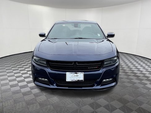Used 2015 Dodge Charger SXT image 2