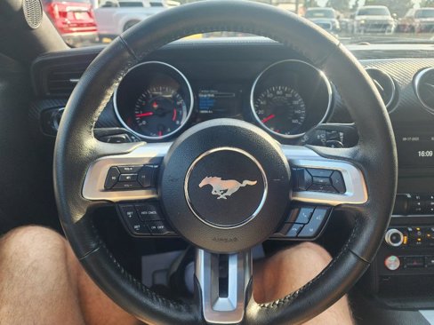 Used 2020 Ford Mustang Coupe image 23