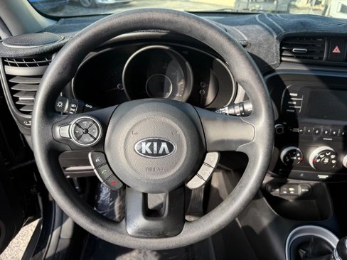 Used 2017 Kia Soul image 19