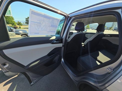 New 2025 Volkswagen Taos S image 17