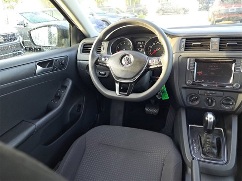 Used 2016 Volkswagen Jetta S image 12