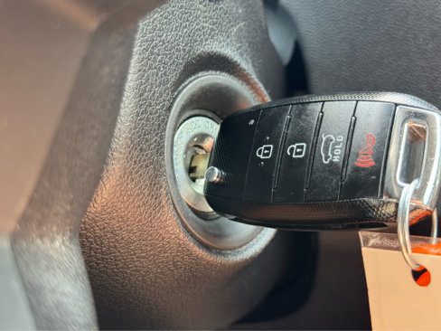 Used 2019 Kia Sorento LX image 20