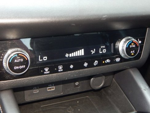 Used 2024 Mitsubishi Outlander SE Black Edition image 22
