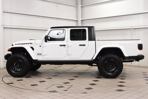 Used 2023 Jeep Gladiator Mojave w/ LED Lighting Group image 4