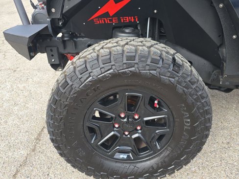 Used 2009 Jeep Wrangler X image 16