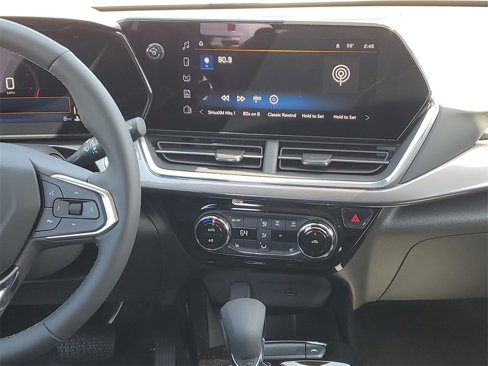 New 2025 Chevrolet Trax ACTIV w/ Driver Confidence Package image 27