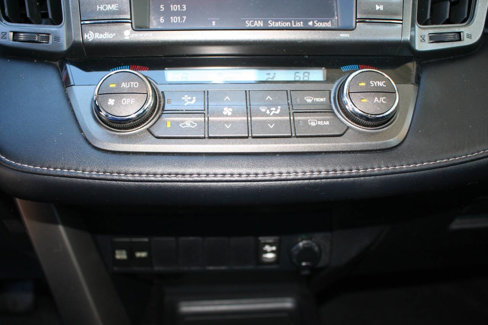 Used 2015 Toyota RAV4 XLE image 18