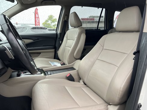 Used 2016 Honda Pilot Touring image 13