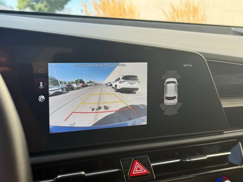 Used 2023 Kia Niro SX Touring image 15