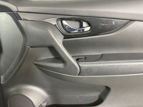 Used 2020 Nissan Rogue SL image 34