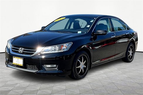 Used 2015 Honda Accord Touring image 2