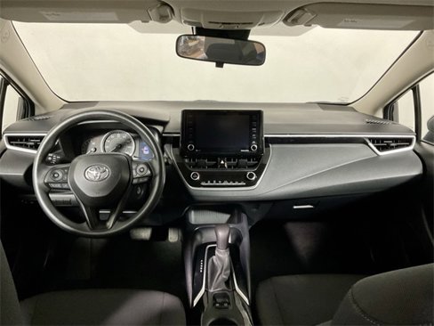 Used 2022 Toyota Corolla LE image 20