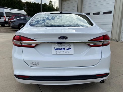 Used 2018 Ford Fusion SE image 6