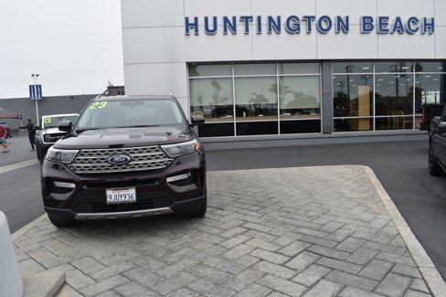 Used 2023 Ford Explorer Limited image 23
