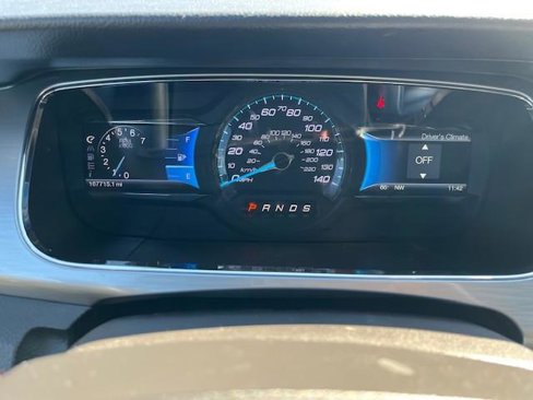 Used 2013 Ford Taurus SEL image 8