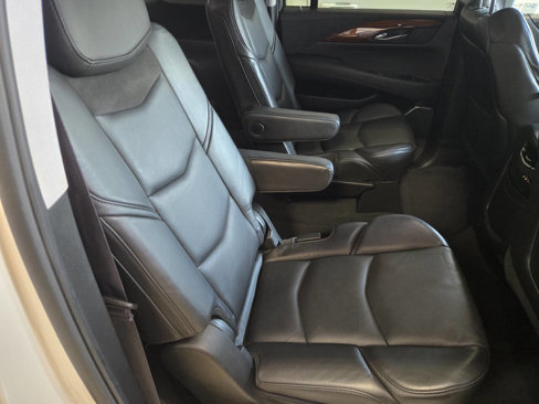 Used 2015 Cadillac Escalade ESV Premium image 20