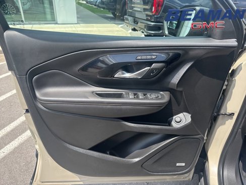 Used 2022 GMC Terrain AT4 w/ Infotainment Package II image 11