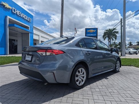 Used 2022 Toyota Corolla LE image 15