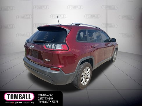 Used 2021 Jeep Cherokee Latitude w/ Mopar Interior Package image 4