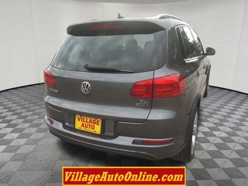 Used 2016 Volkswagen Tiguan R-Line image 12