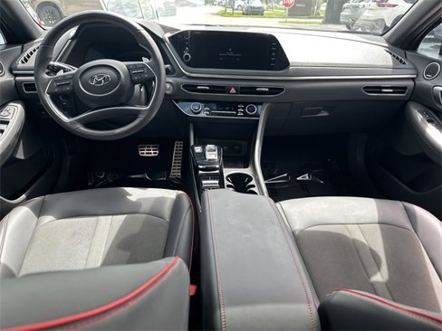 Used 2023 Hyundai Sonata SEL Plus w/ Preferred Accessory Package image 17