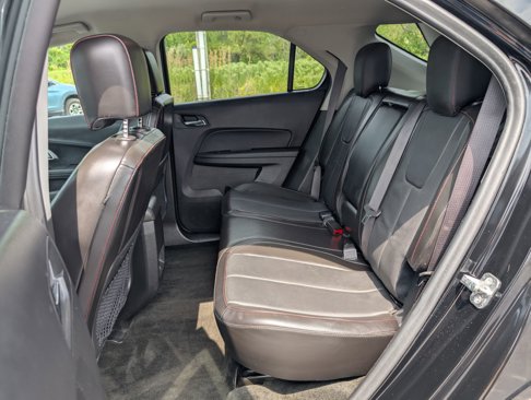 Used 2016 Chevrolet Equinox LTZ w/ Enhanced Convenience Package image 28