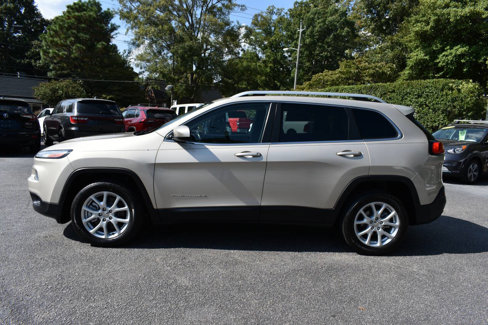 Used 2014 Jeep Cherokee Latitude image 4