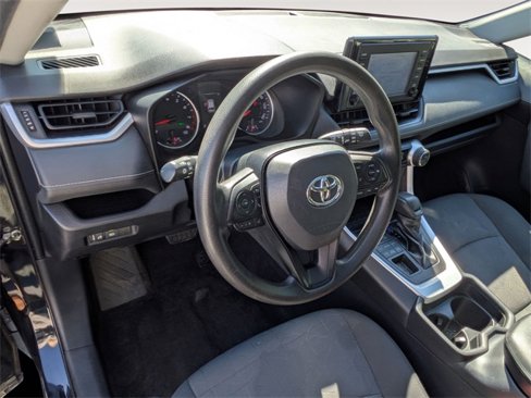 Used 2019 Toyota RAV4 XLE image 10