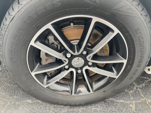 Used 2016 Dodge Grand Caravan SE image 23