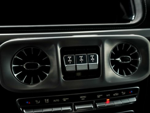 Used 2023 Mercedes-Benz G 550 image 36