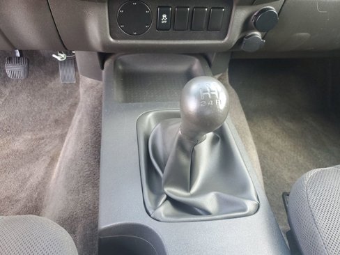 Used 2016 Nissan Frontier S image 20