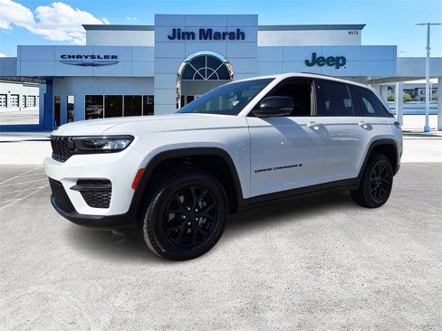 Certified 2024 Jeep Grand Cherokee Altitude image 2
