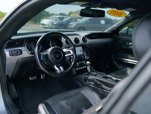 Used 2020 Ford Mustang Premium image 20