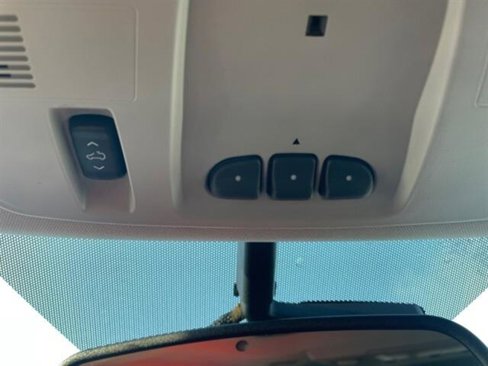 Used 2016 GMC Acadia Denali image 30
