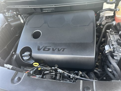 Used 2022 Chevrolet Traverse LT image 40