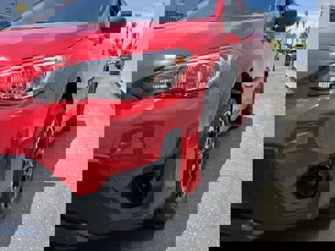 Certified 2023 Subaru Crosstrek 2.0i image 9