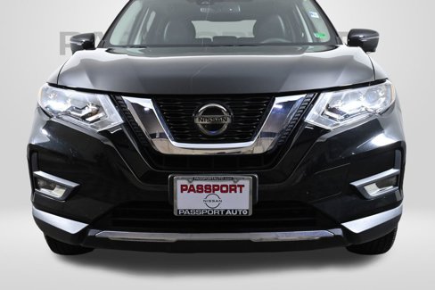 Used 2020 Nissan Rogue SL w/ Premium Package image 2