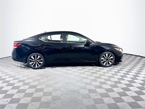 Used 2021 Nissan Sentra SV w/ SV Premium Package image 6