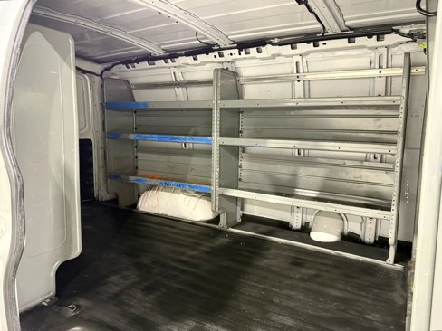 Used 2018 Chevrolet Express 3500 image 19