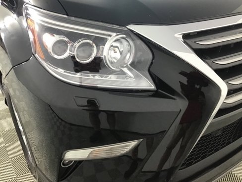 Used 2019 Lexus GX 460 image 29